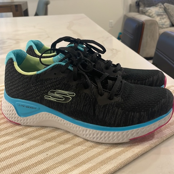 NEW SKETCHERS AIR COOLED MEMORY FOAM RUNNERS - Picture 8 of 9